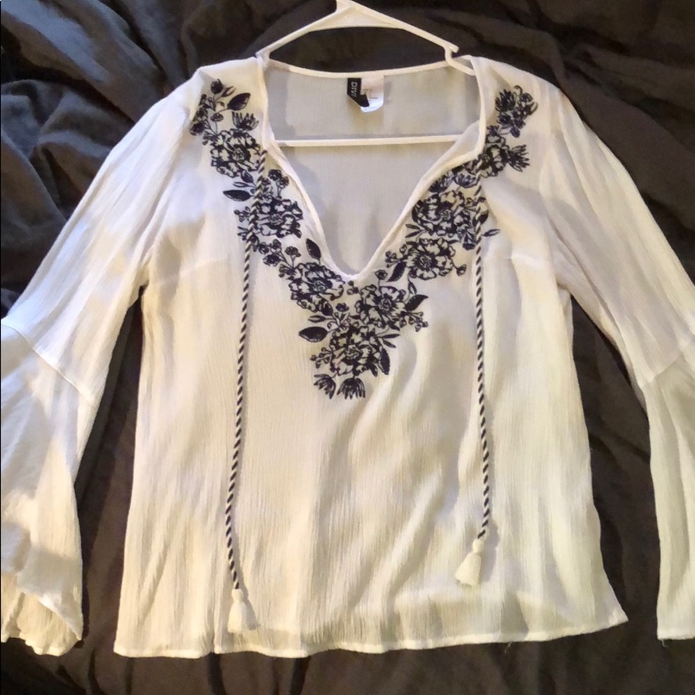 H&M White blouse with navy accents